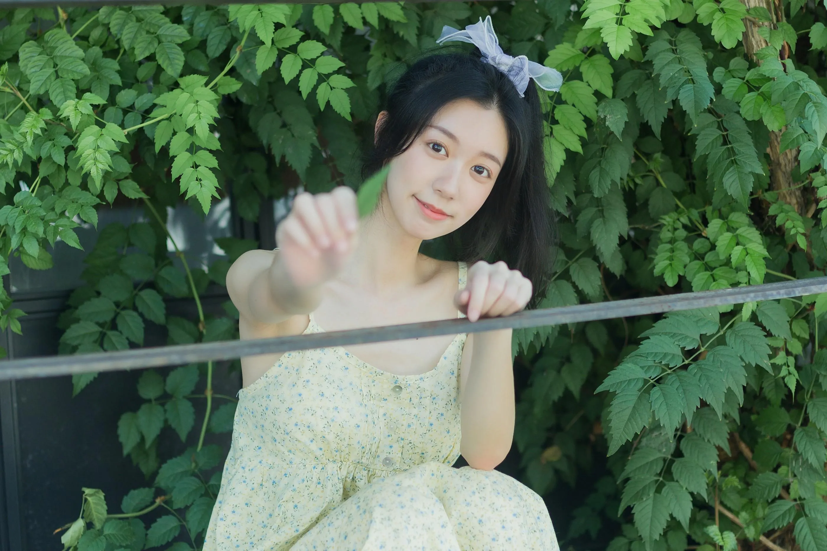 [YITUYU艺图语]2022.08.18 夏日凌霄 饲猫少女- [33P]插图9